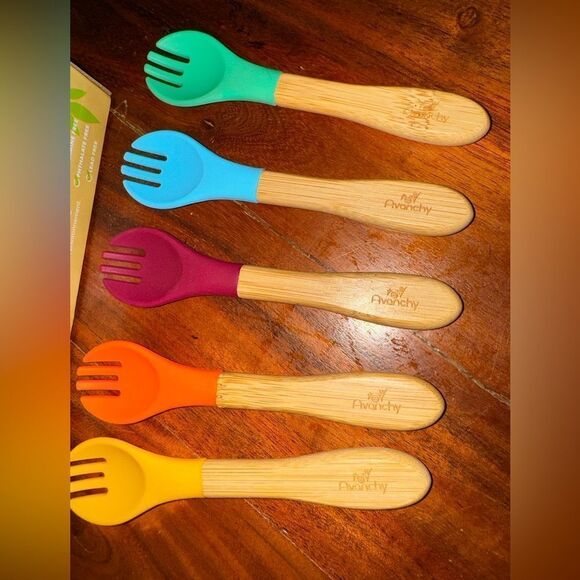 AVANCHY BAMBOO BABY FORKS SET - BPA FORKS - BAMBOO AND SILICONE TODDLER FORK - Picture 2 of 6
